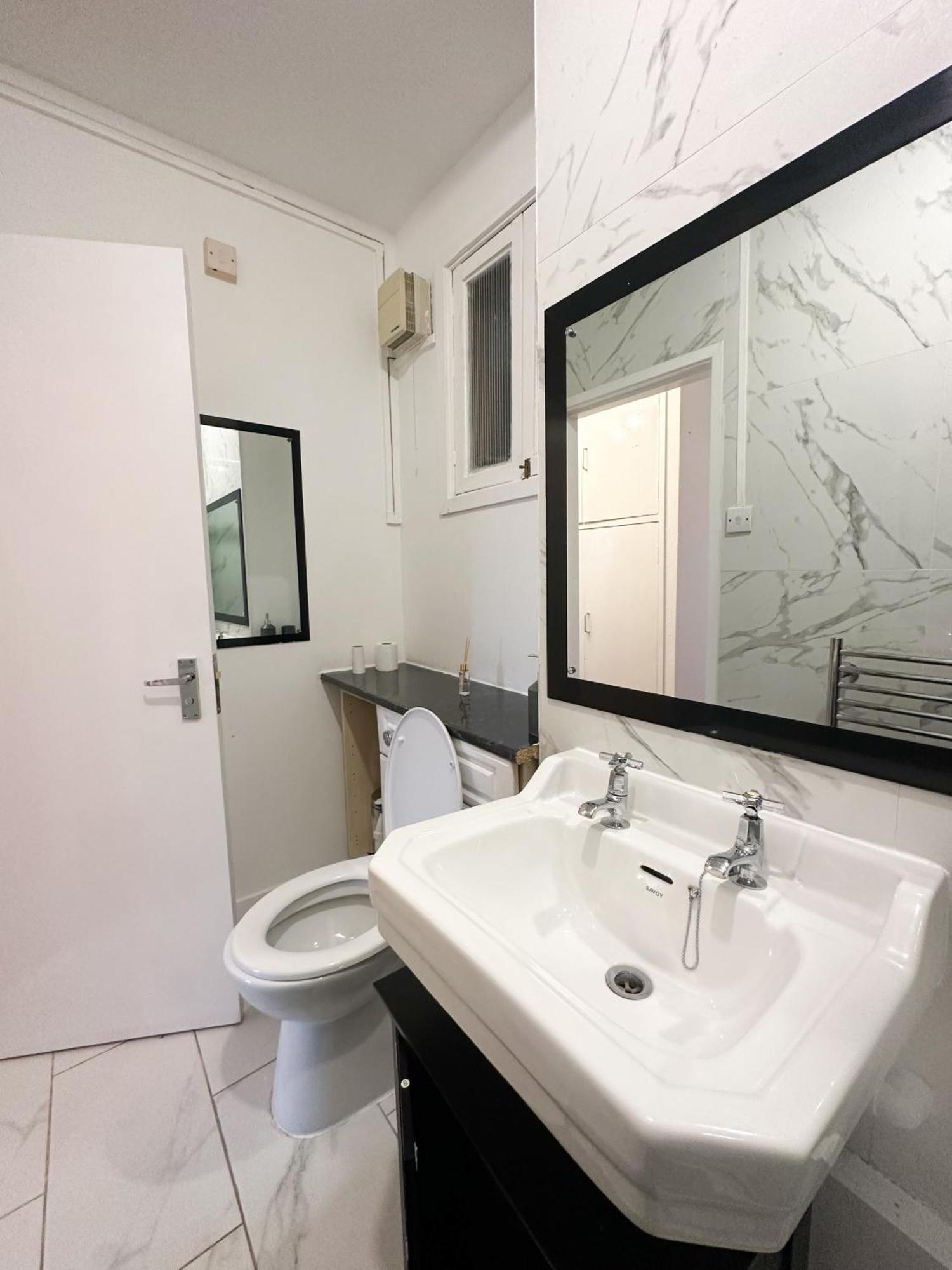 Gatesden Apartment Лондон Екстериор снимка